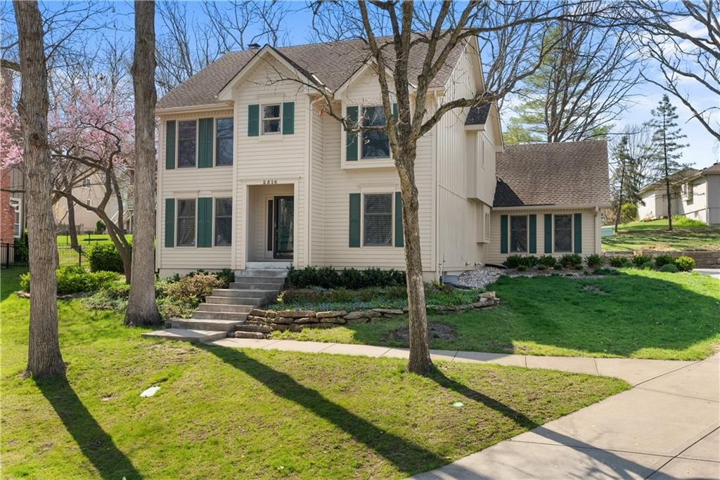 2516 NW Bent Tree Circle — photo 5