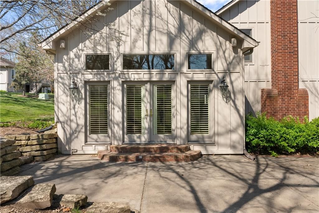 2516 NW Bent Tree Circle — photo 6