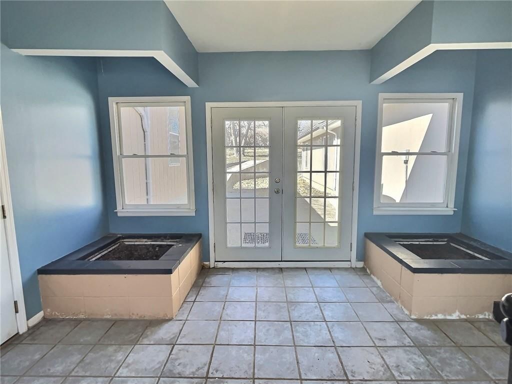 8600 Evanston Avenue — photo 8