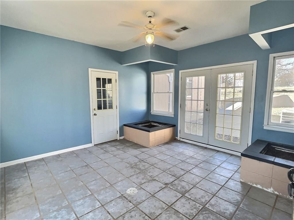 8600 Evanston Avenue — photo 9
