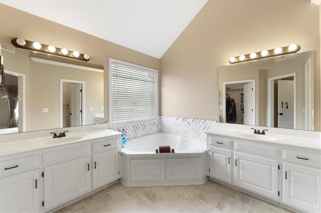 705 SW Cutter Lane — photo 27