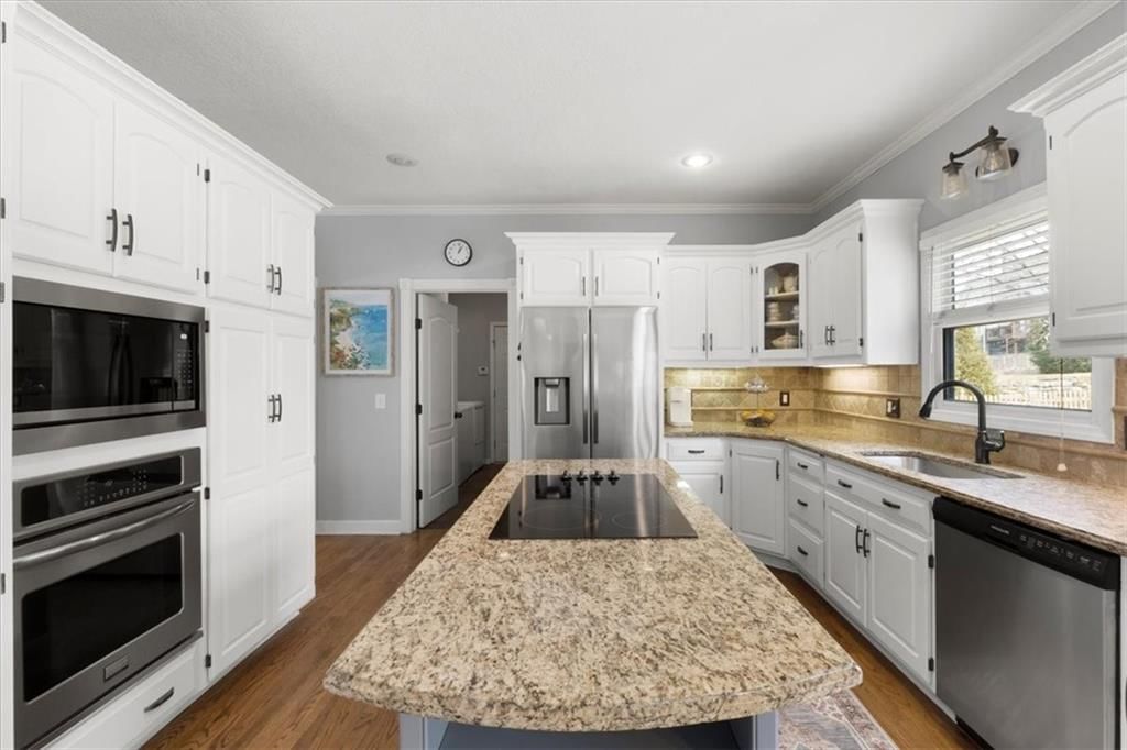 705 SW Cutter Lane — photo 9