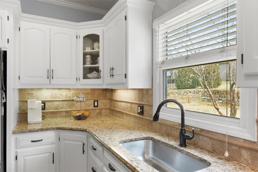 705 SW Cutter Lane — photo 10