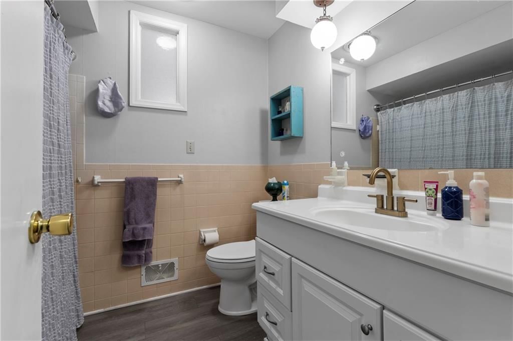 8511 Oxford Avenue — photo 25
