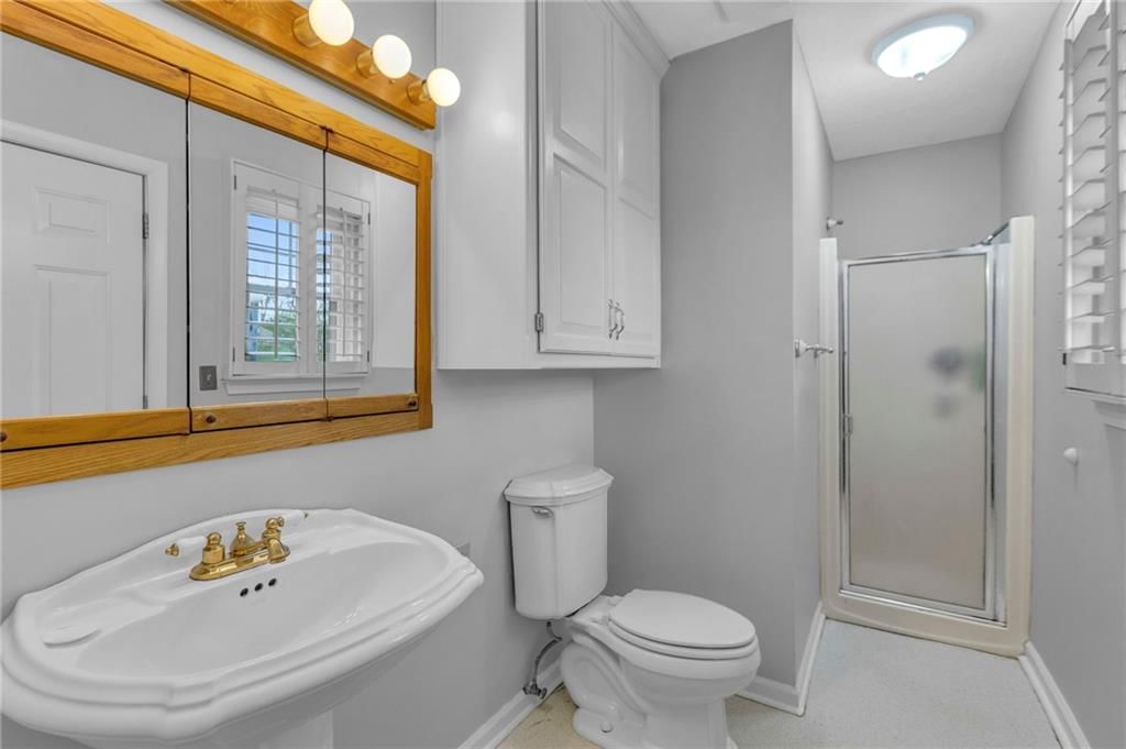 421 Overland Drive — photo 14