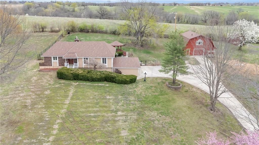 421 Overland Drive — photo 3