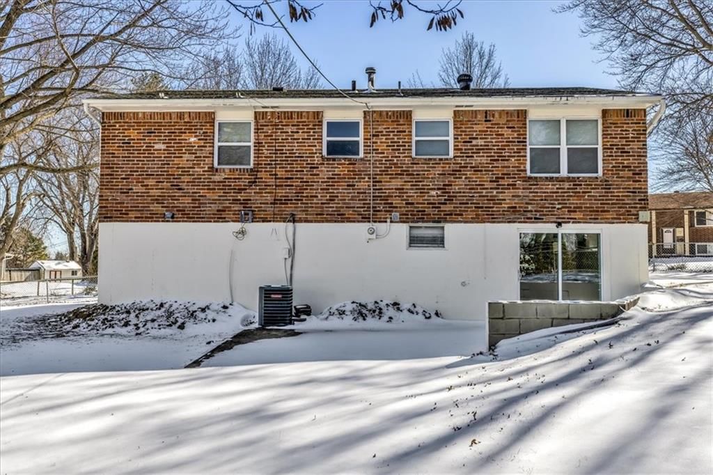 17000 York Avenue — photo 27