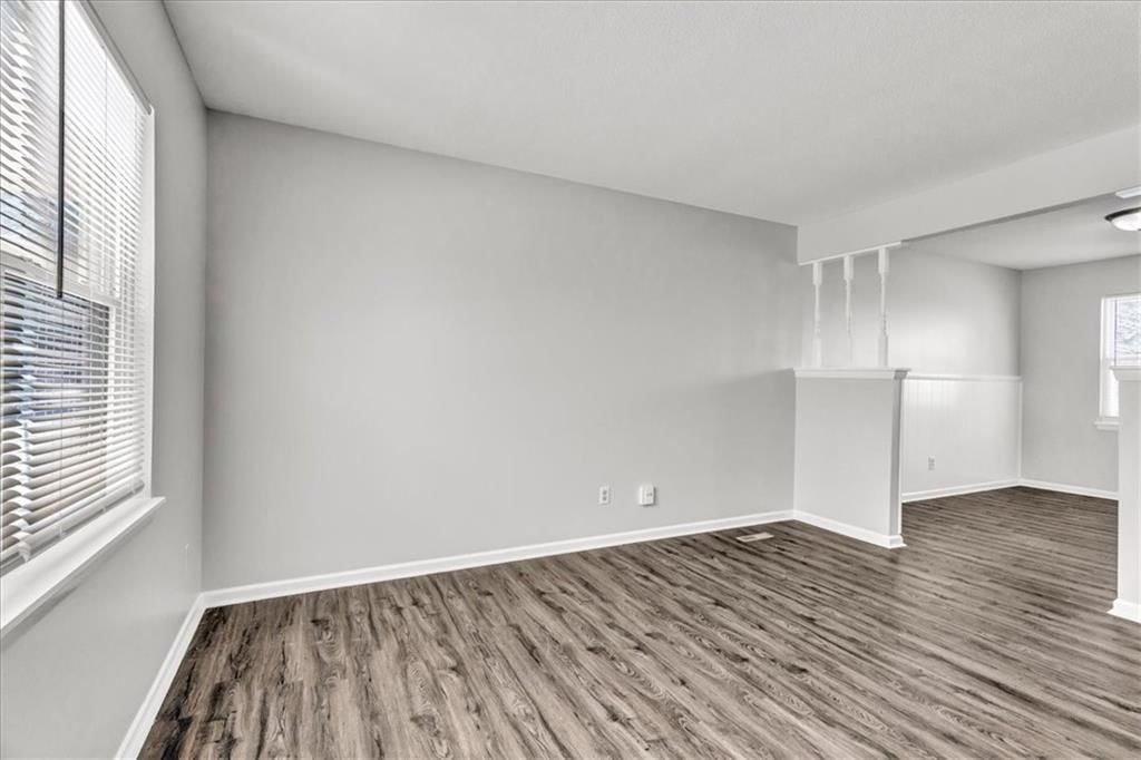 17000 York Avenue — photo 4