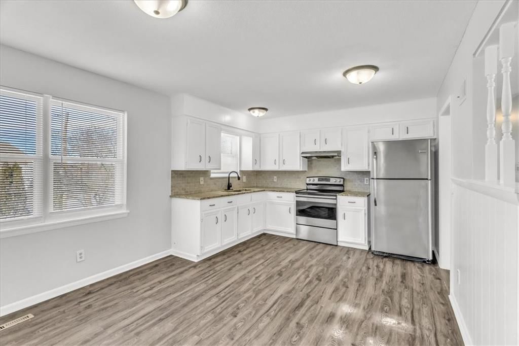 17000 York Avenue — photo 7