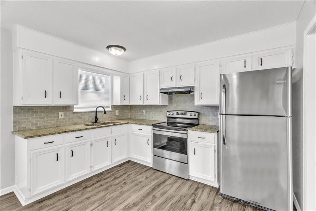 17000 York Avenue — photo 10