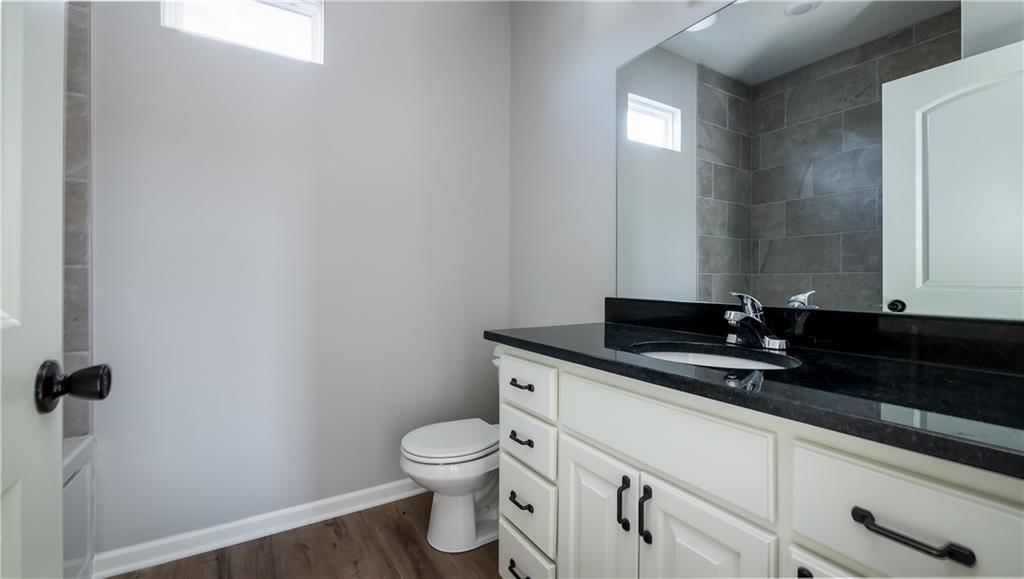 1305 NE Sequoia Court — photo 8