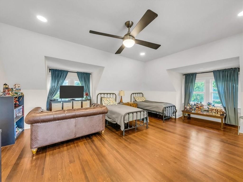 3945 Campbell Street — photo 23