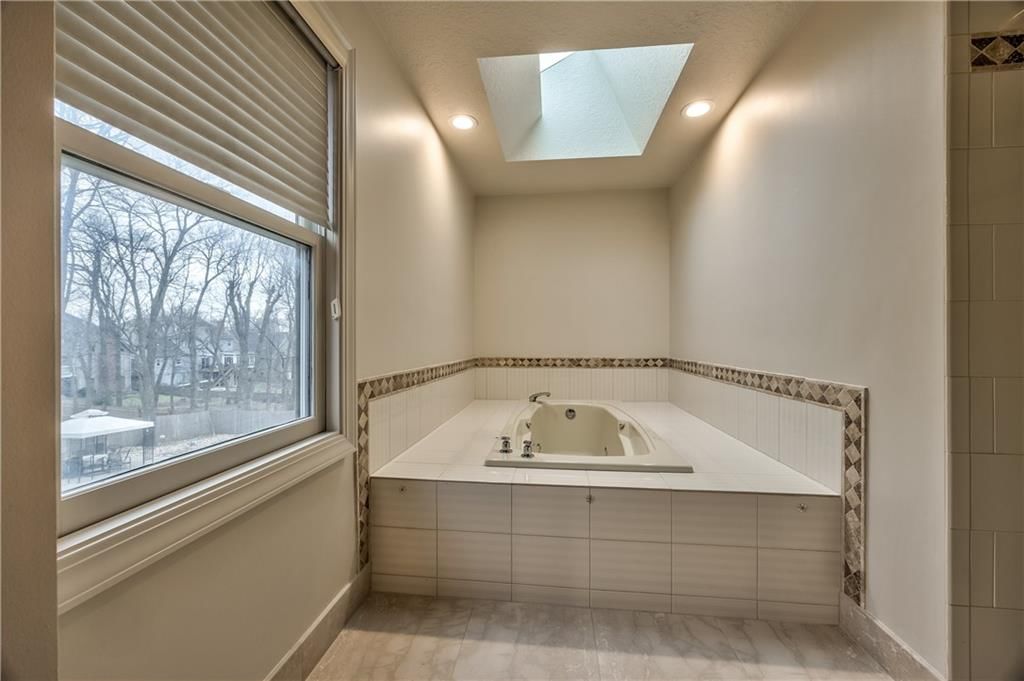 9715 W 115th Terrace — photo 21