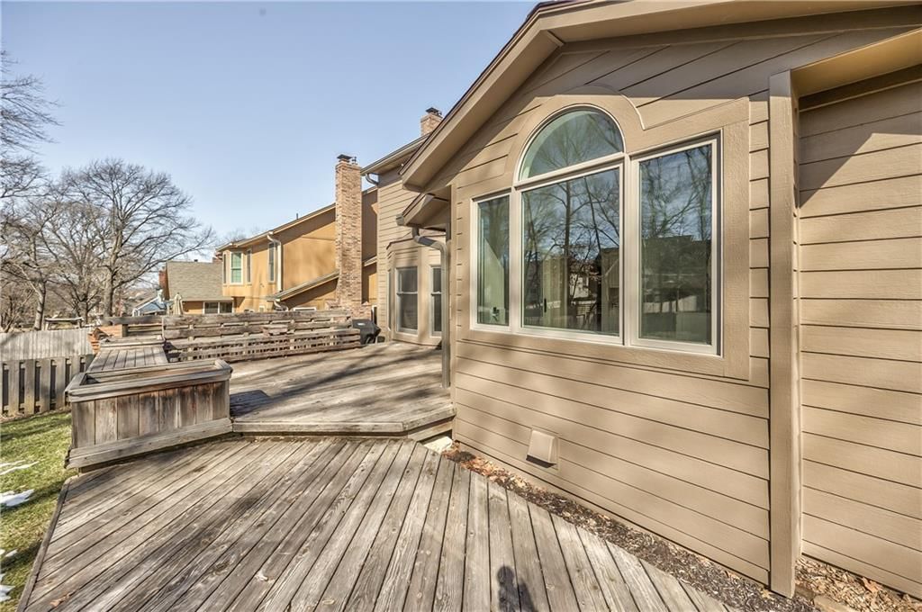 9715 W 115th Terrace — photo 31