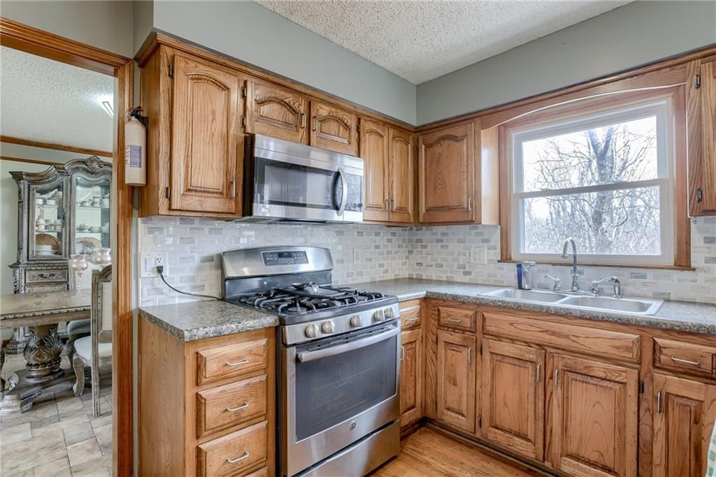 15118 W 131st Street — photo 11