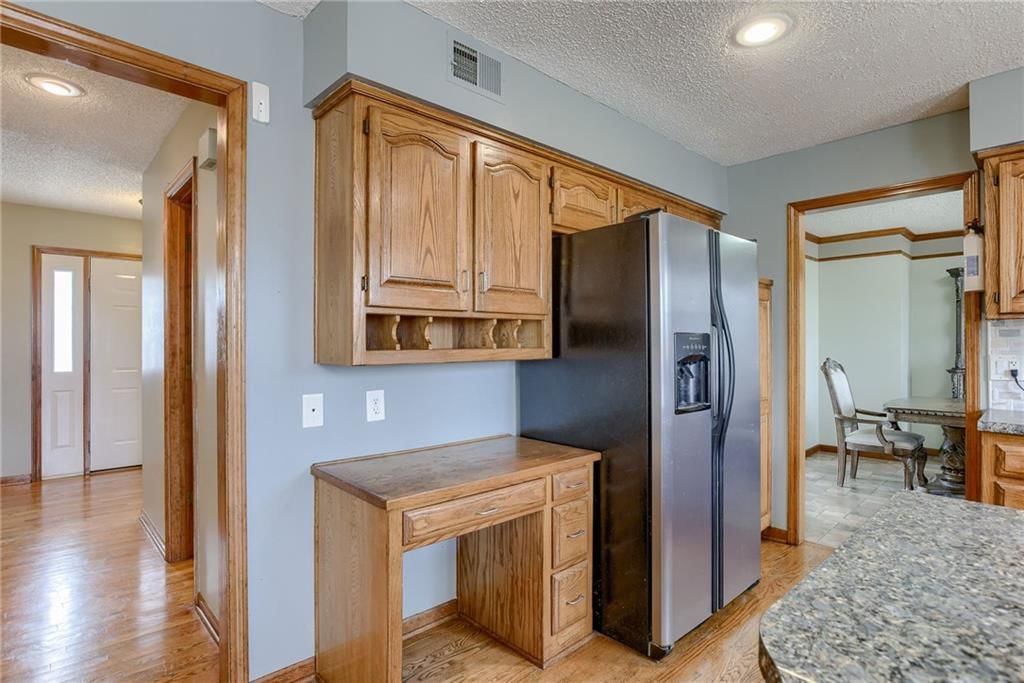 15118 W 131st Street — photo 10
