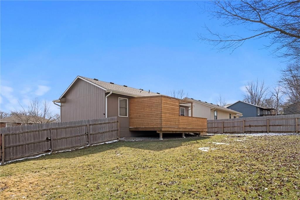 1415 Andrew Street — photo 26