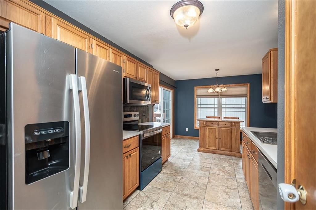 1410 Sundown Court — photo 2