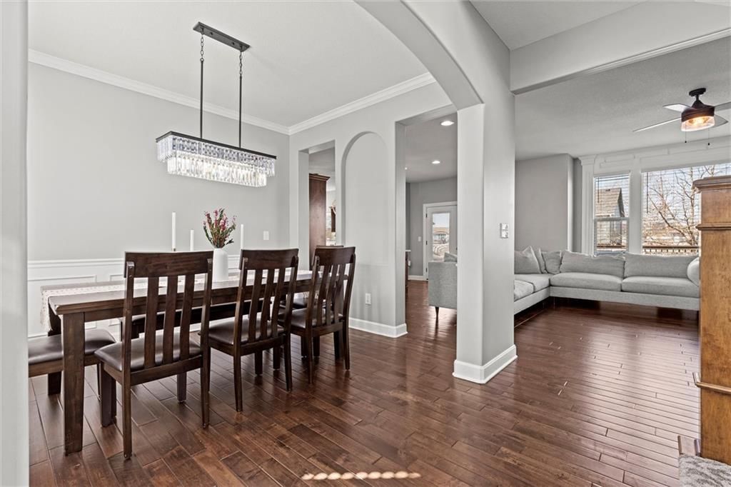630 N Laurel Street — photo 12