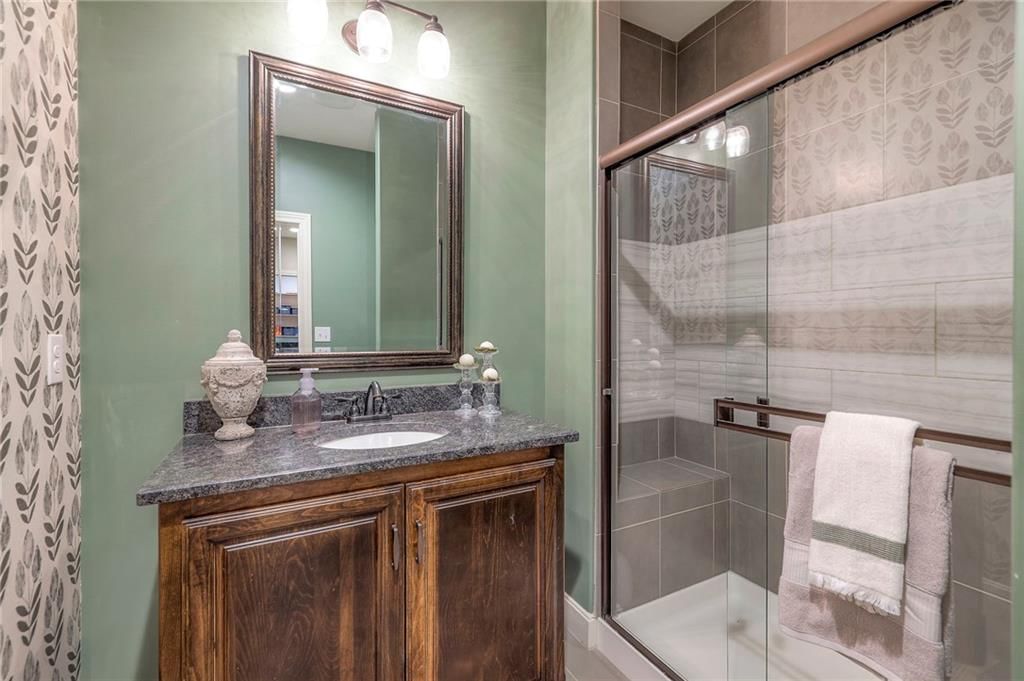 15922 W 163rd Terrace — photo 31
