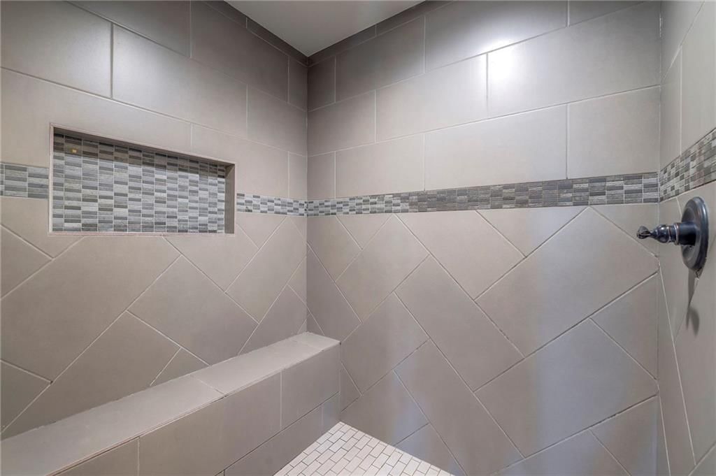 15922 W 163rd Terrace — photo 49