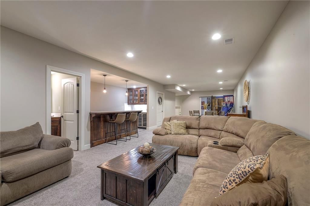 15922 W 163rd Terrace — photo 64