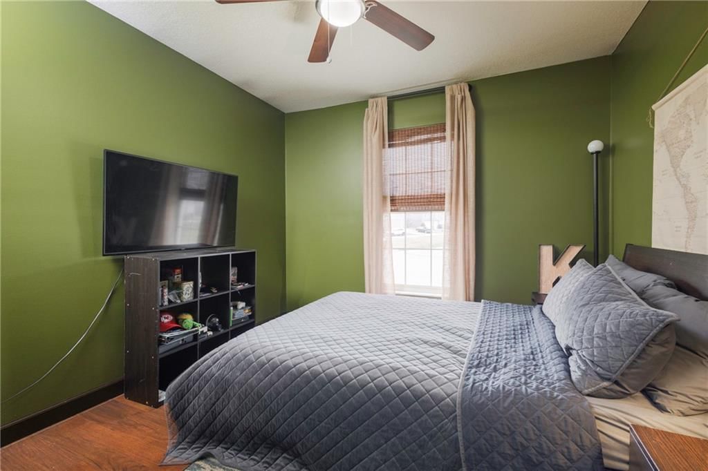 1406 Tyler Court — photo 17