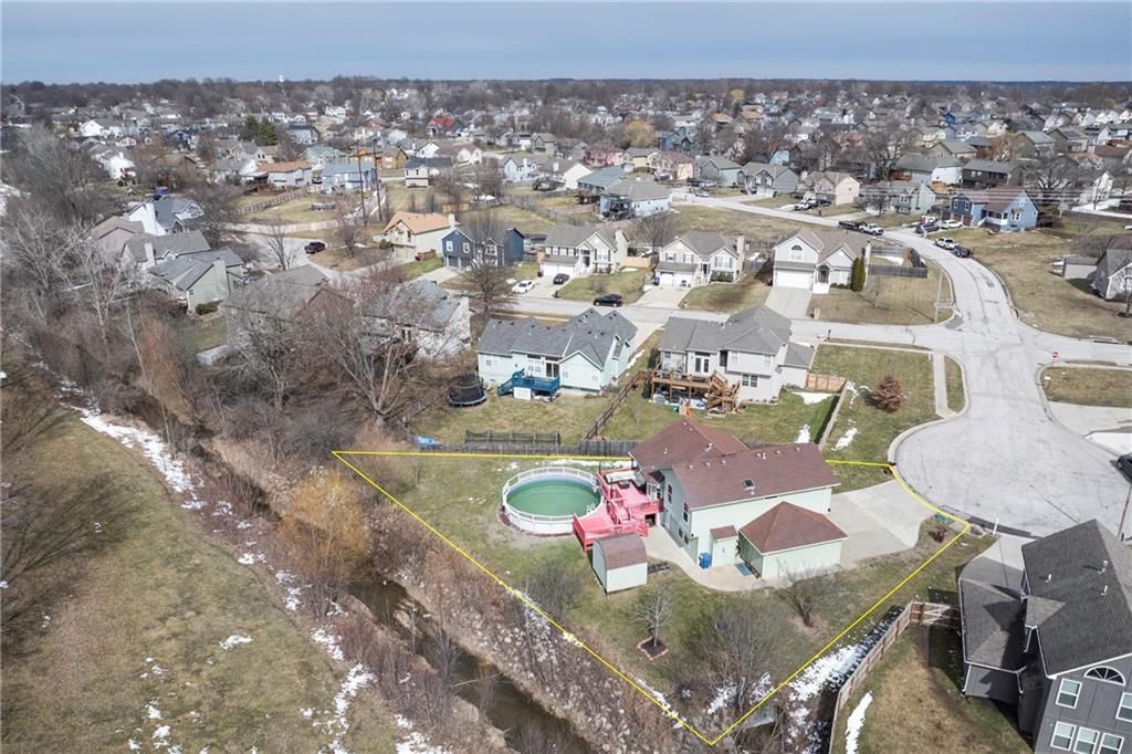 1406 Tyler Court — photo 32