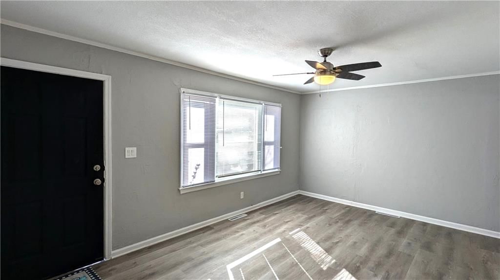 3770 Meadow Lane — photo 9