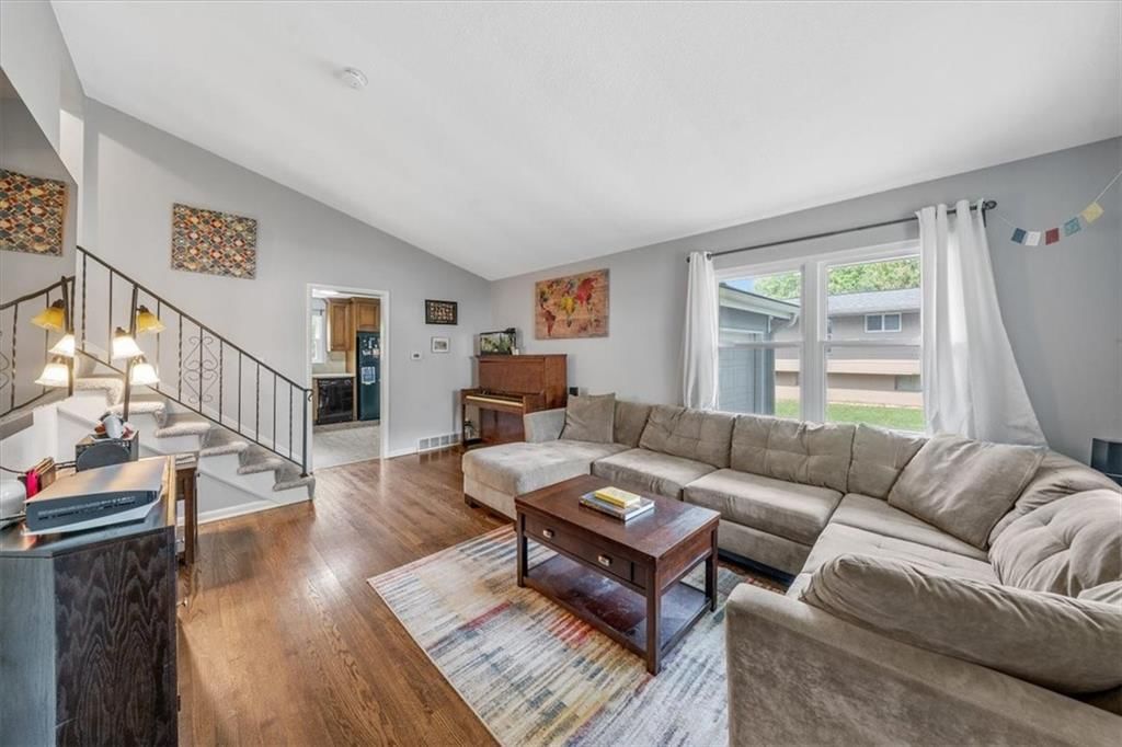 3601 E 107th Terrace — photo 3