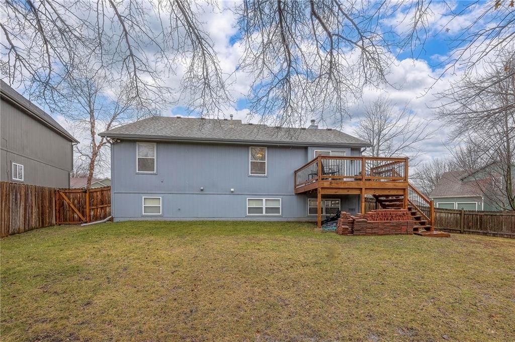 15421 S Bradley Drive — photo 32