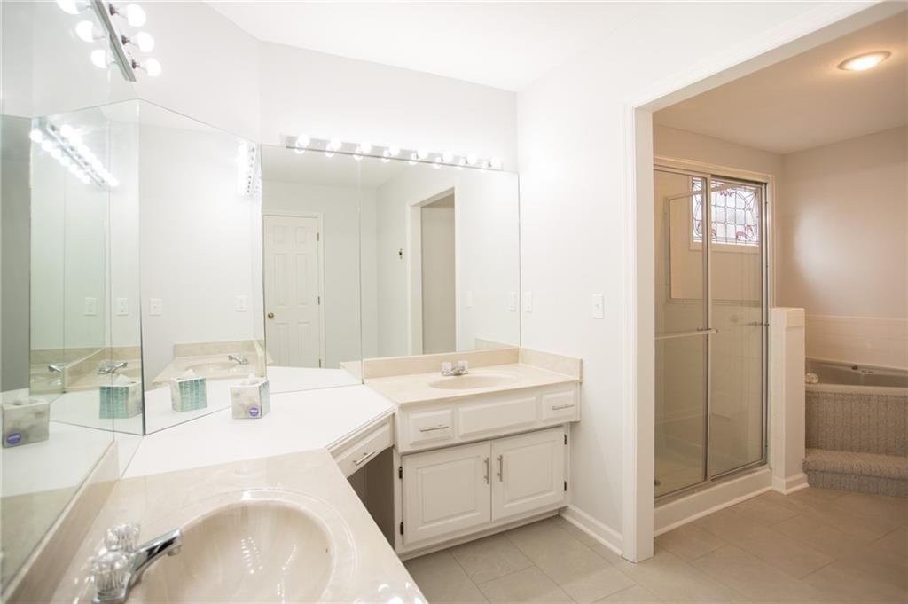 7803 Acuff Lane — photo 10