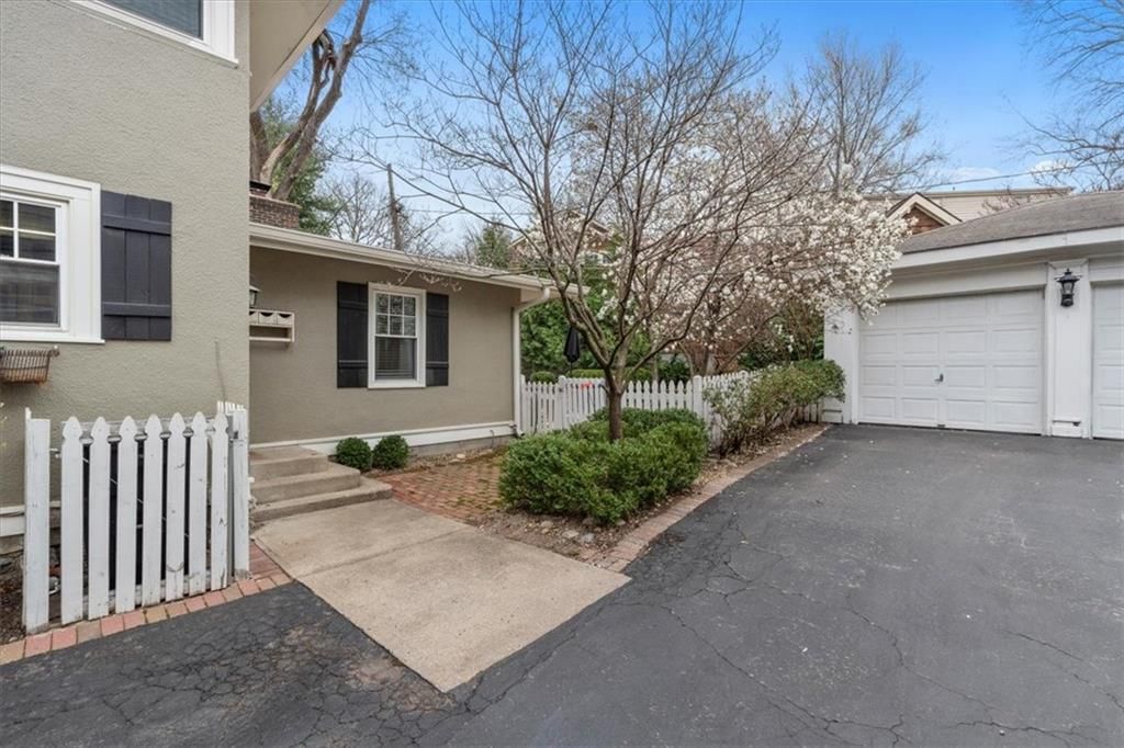 6219 Valley Road — photo 33