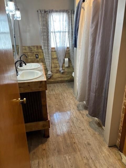 106 W 7th Street — photo 3