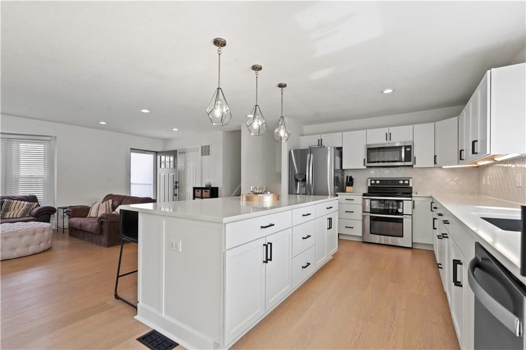 6900 W 192nd Street — photo 18