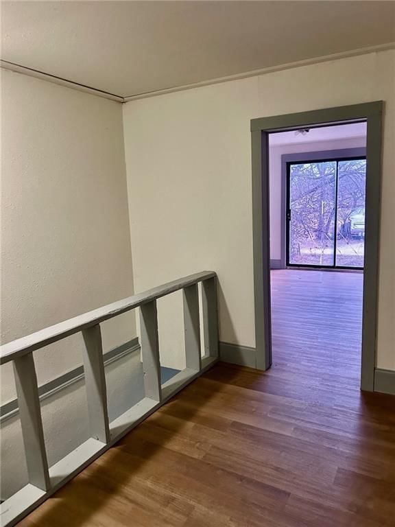 2530 Crawford Avenue — photo 23