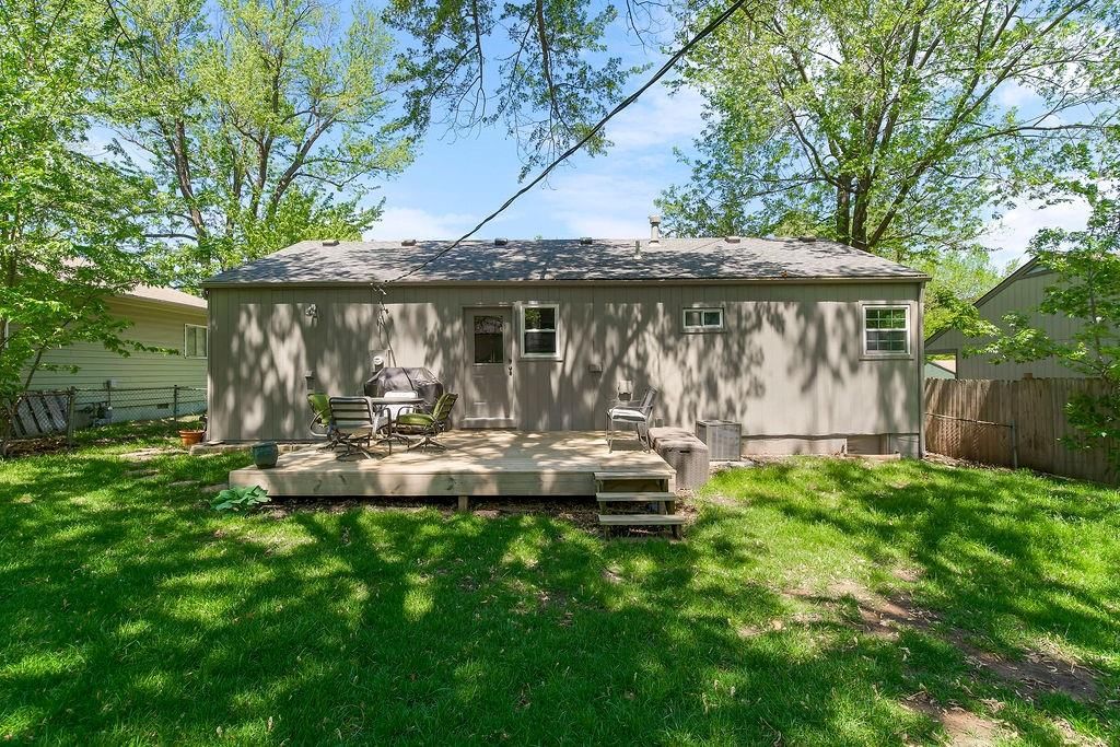 6407 W 82nd Street — photo 27