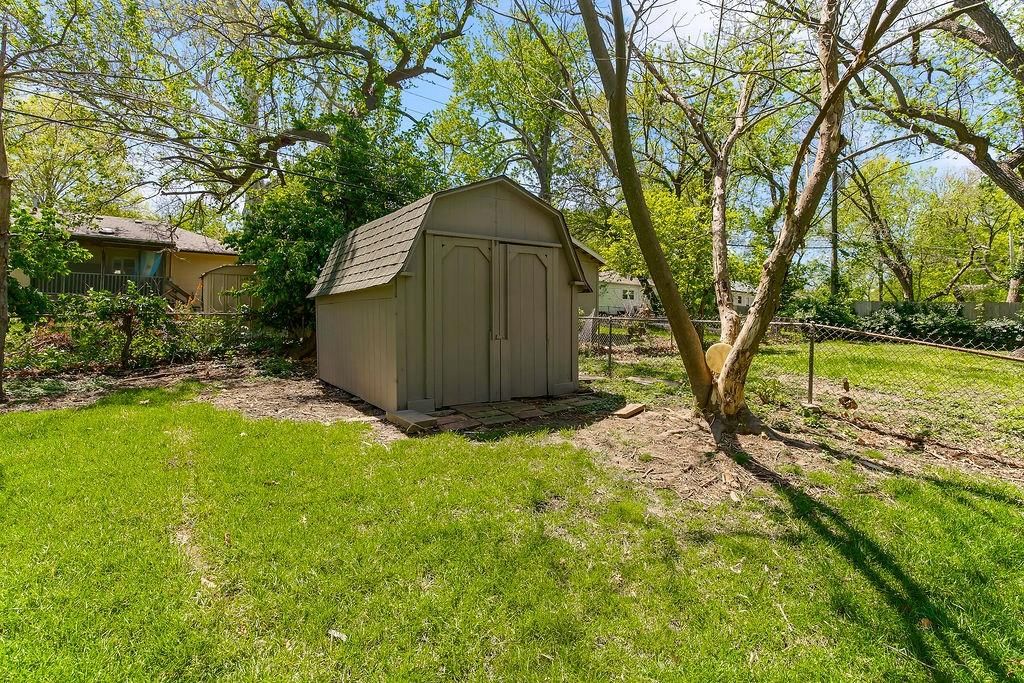 6407 W 82nd Street — photo 28