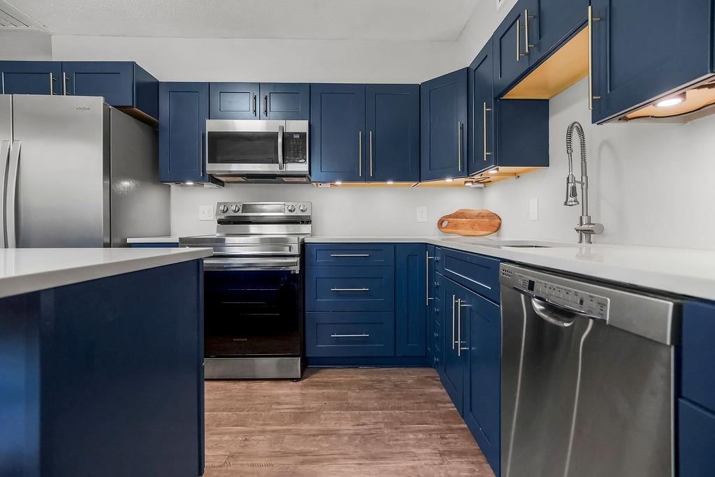 6407 W 82nd Street — photo 10
