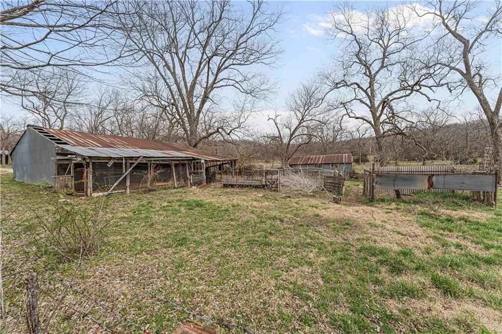 20261 Taylor Road — photo 33