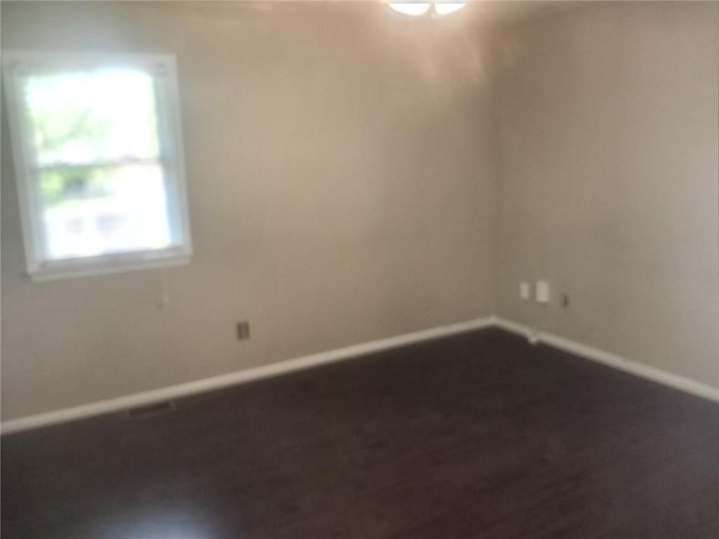1126 NE banner Drive — photo 13