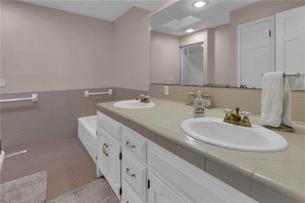 6753 N Park Avenue — photo 17