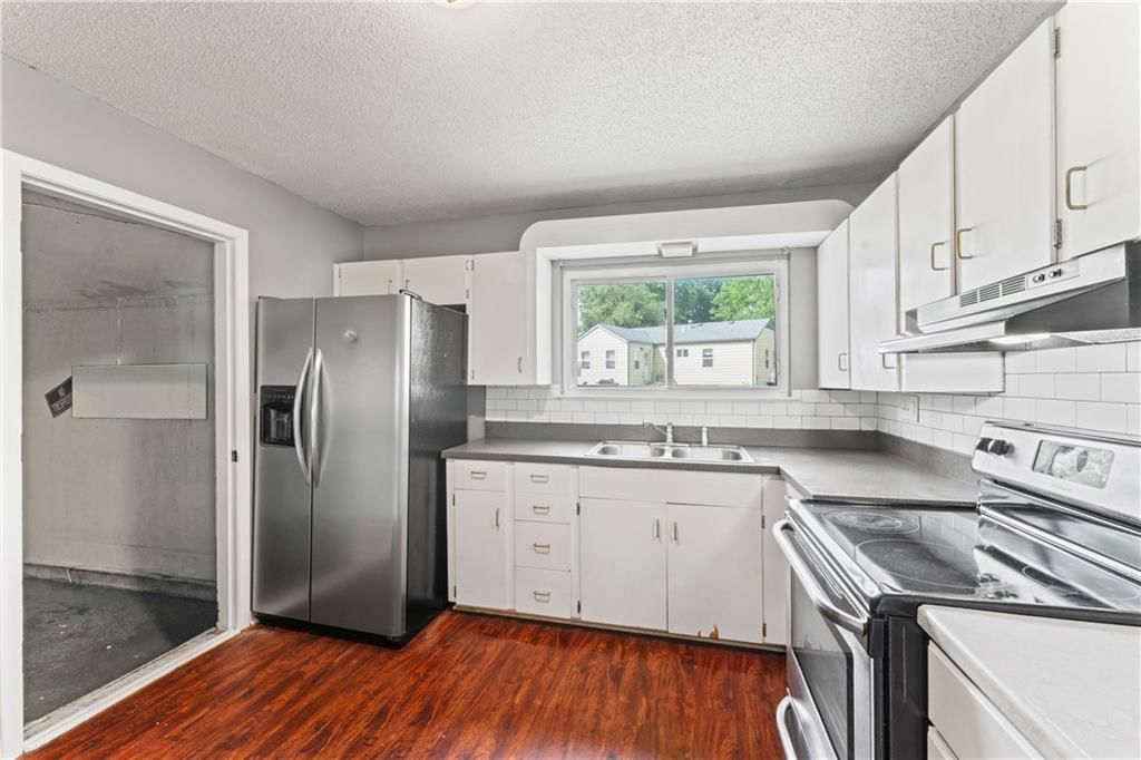 200 W CAMBRIDGE Road — photo 10