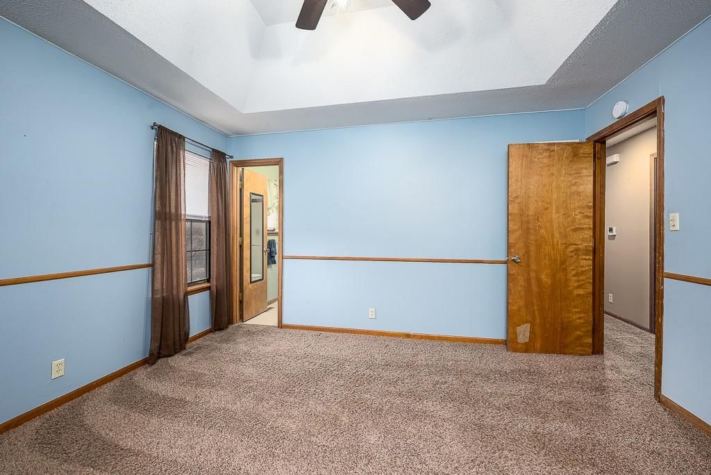 3233 N 100 Street — photo 11