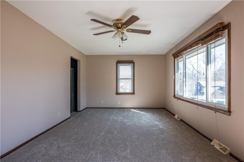 1910 N Farview Drive — photo 19