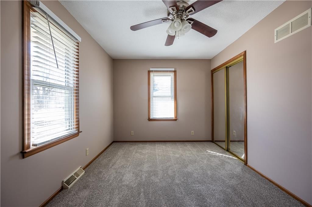 1910 N Farview Drive — photo 27