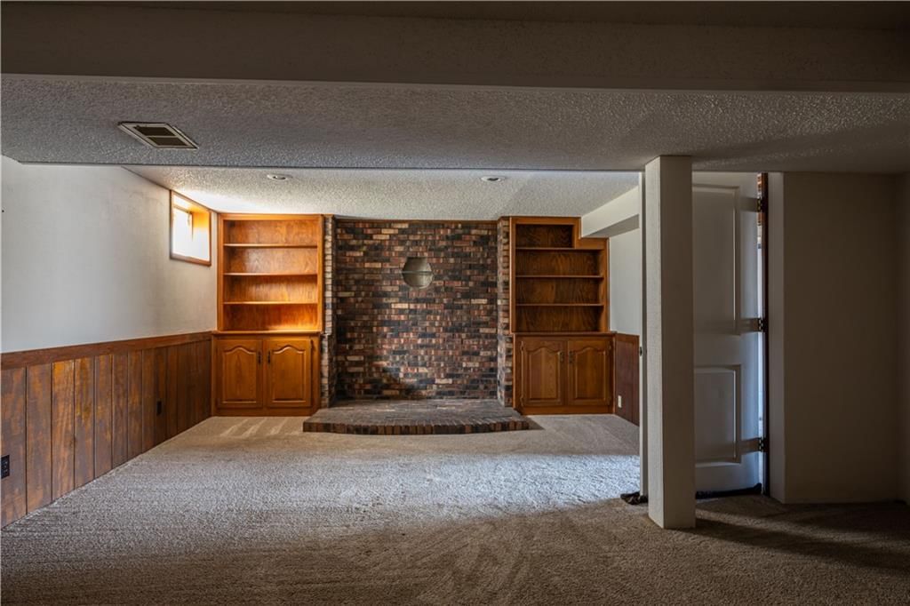 1910 N Farview Drive — photo 38