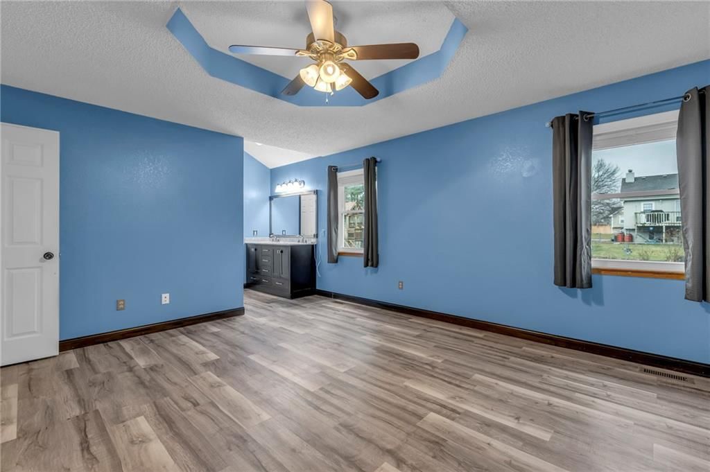 907 Jonathan Court — photo 16