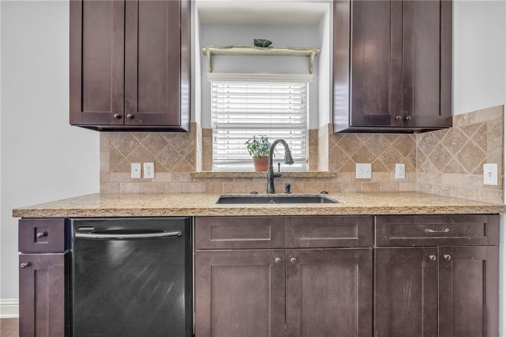 5013 Longview Street — photo 15