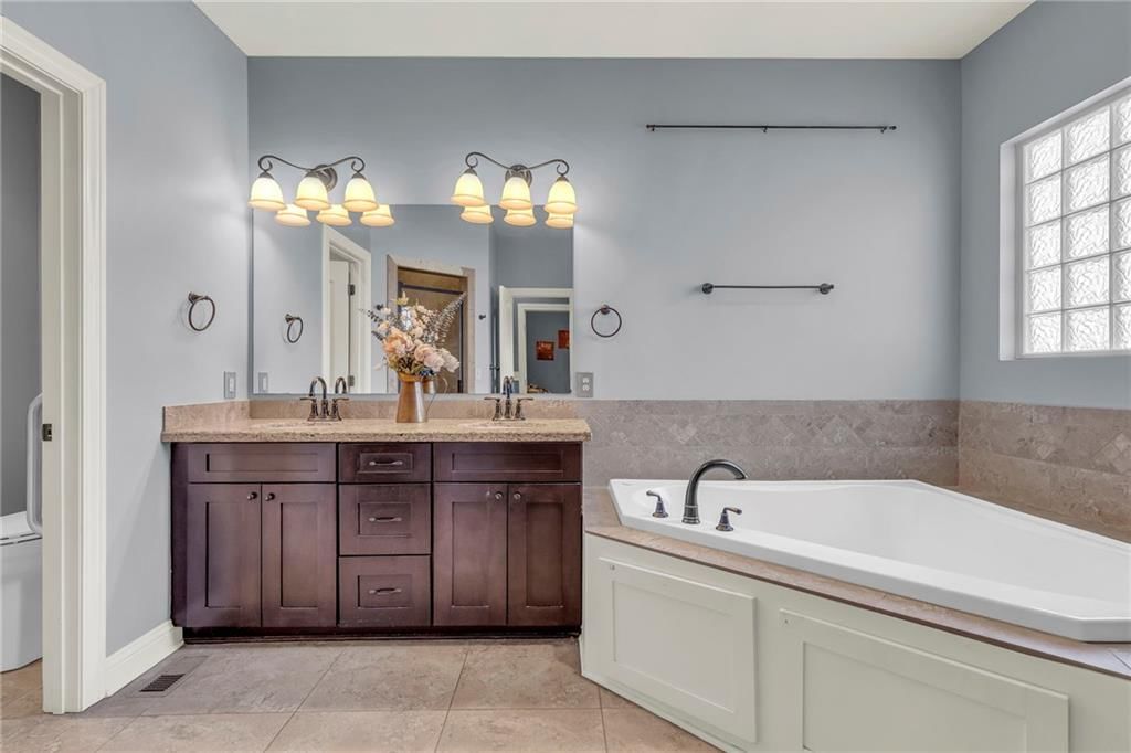 5013 Longview Street — photo 23